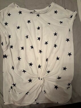 Lucky Brand White Tee with Black Star Print and Front Twist